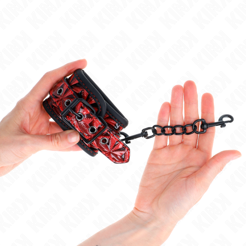 KINK - ATTACHES DE POIGNET À MOTIF LOSANGE ROUGE FONCÉ RÉGLABLES 17-26 CM X 5,5 CM