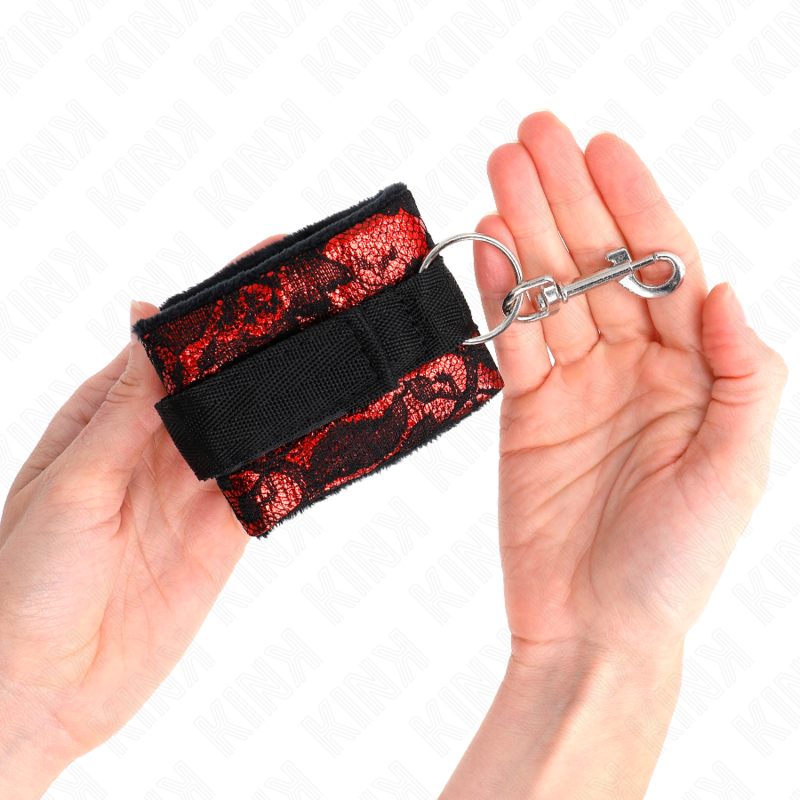KINK - RESTRICCIONES DE MUÑECA SCANDAL ROJO-NEGRO
