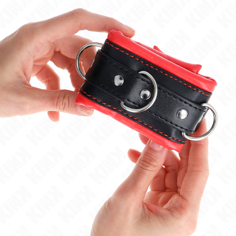 KINK - ATTACHES DE POIGNET LOURDES AVEC DOUBLURE DE FOURRURE ROUGE RÉGLABLES 20-30 CM X 6 CM