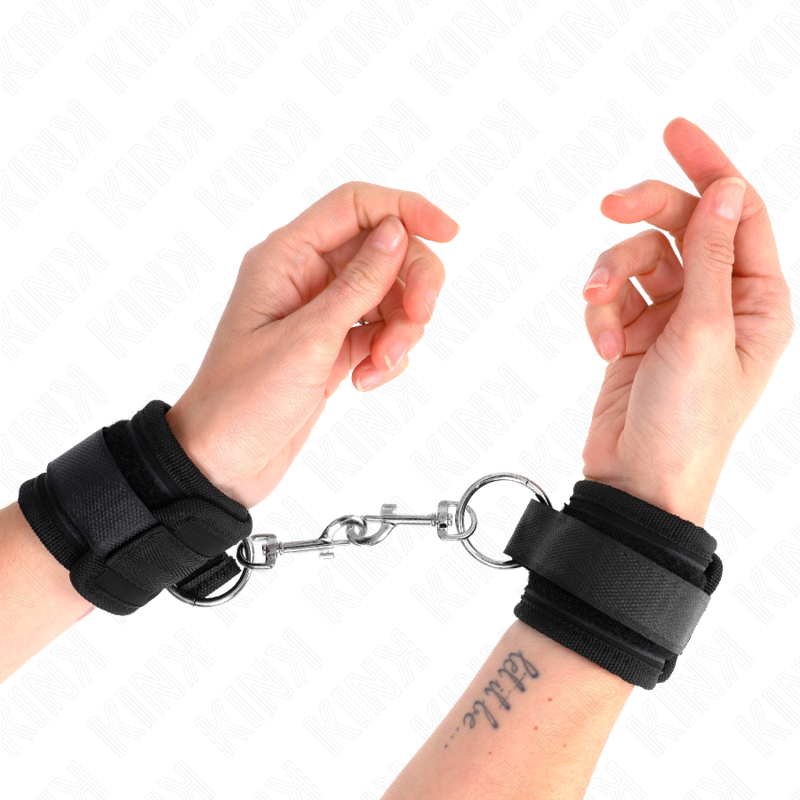 KINK - RESTRICCIONES DE MUÑECA NEGRAS AJUSTABLES 18-35 CM X 6 CM