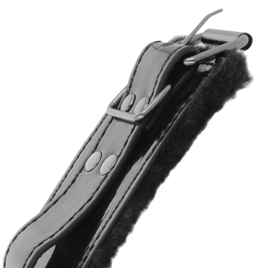 OBSCURITÉ - MENOTTES EN CUIR NOIR RÉGLABLES AVEC CADENAS